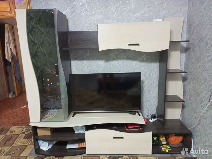 Стенка в гостиную