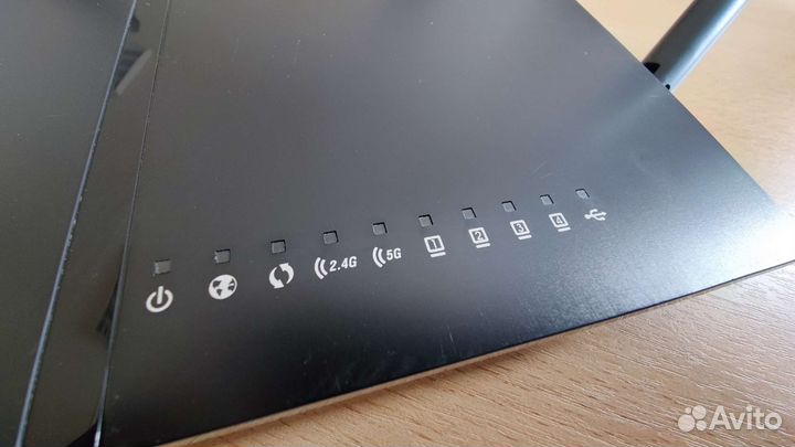 Роутер Wi-Fi D-Link DIR 815