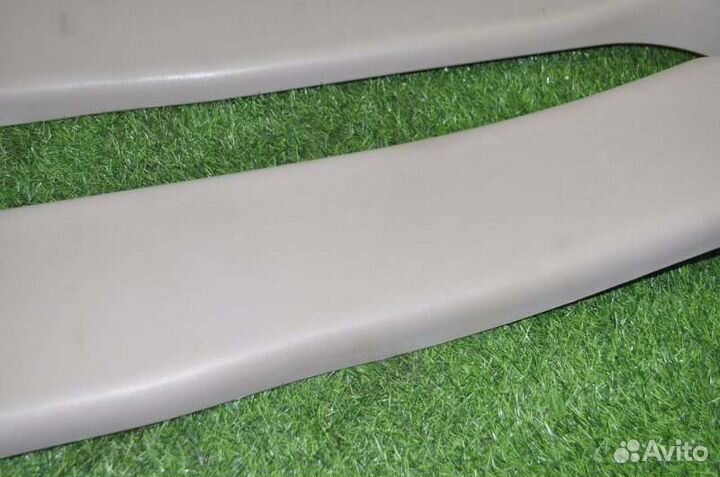 Пластик салона (парой) Cadillac Escalade GMT820