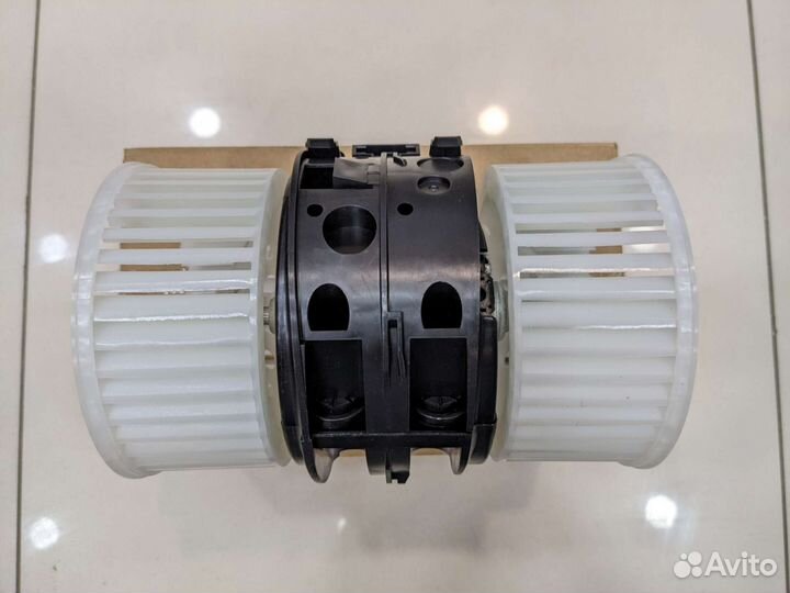 Мотор отопителя renault megane III
