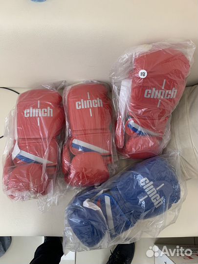 Боксерские перчатки