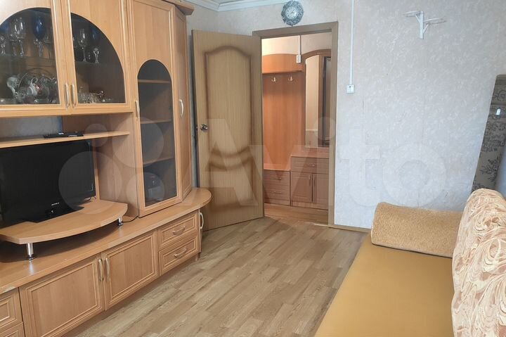 2-к. квартира, 42 м², 4/4 эт.