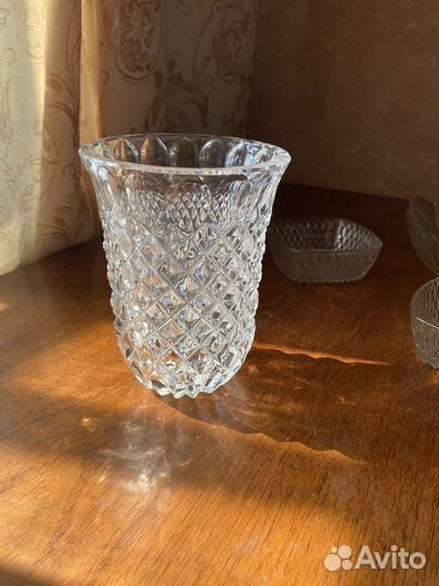 Хрустальные вазы, конфетницы, графины