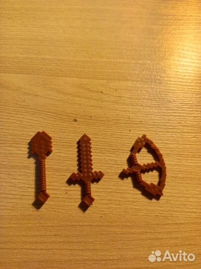 Человеч неlego с его майнкра приблудами