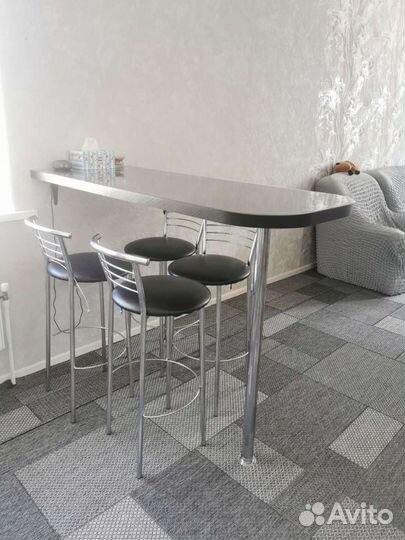 Барный стол