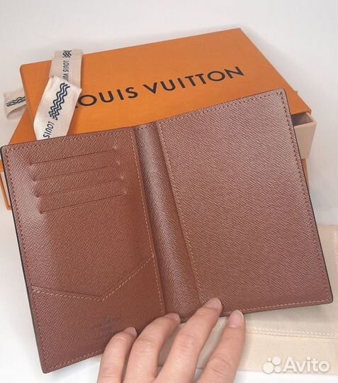 Обложка для паспорта Louis Vuitton оригинал