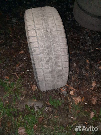 Bridgestone Blizzak Revo GZ 205/55 R16