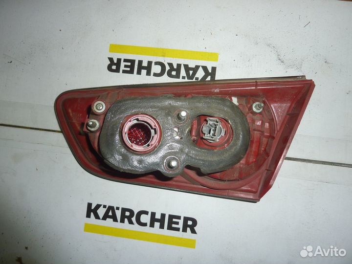 Фонарь левый внутренний Mitsubishi Lancer 10