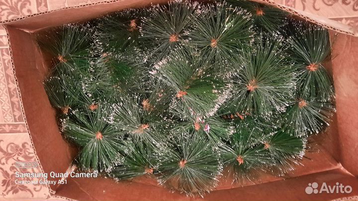 Елка искусственная