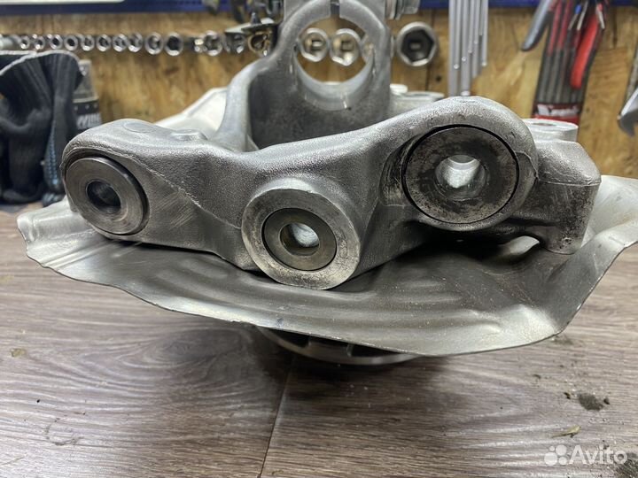 Кулаки поворотные в сборе со ступицами bmw 5 e39