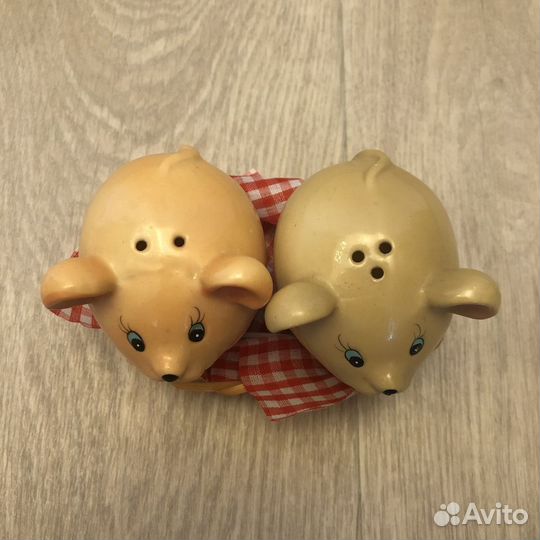 Набор солонка и перечница 