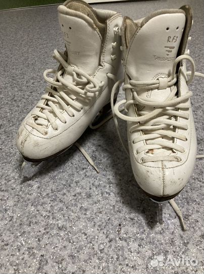 Фигурные коньки risport rf3