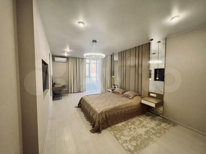 3-к. квартира, 132 м², 4/17 эт.