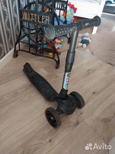 Самокат детский трехколесный