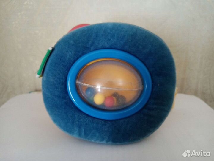 Цыпленок погремушка для малышей