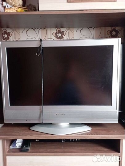 Телевизор Panasonic 80см