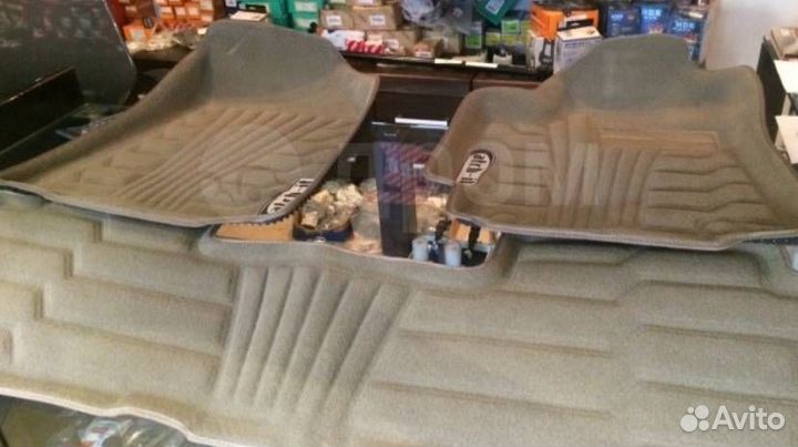 Коврики на Тойота Хайлендер 2009-2011 г в Хабаровс