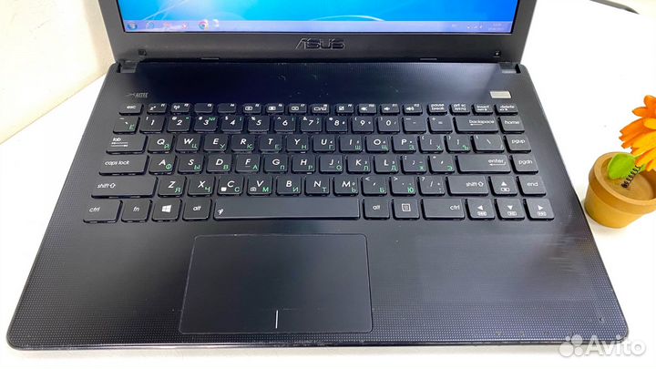 Ноутбук Asus для работы и учебы 4Gb озу/ SSD