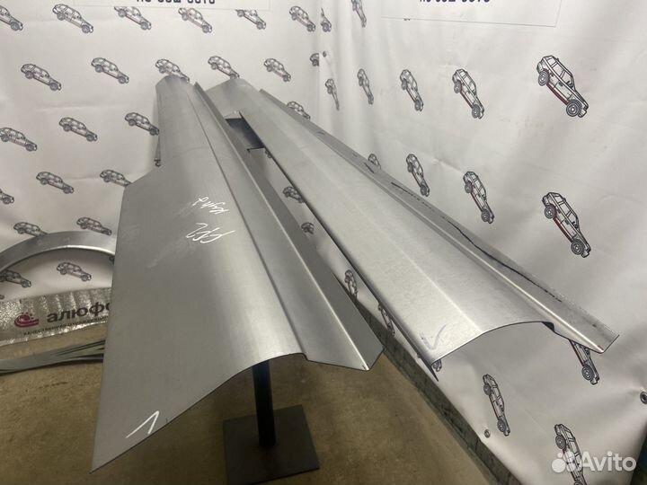 Ford Focus 2 купе пороги + усилители комплект