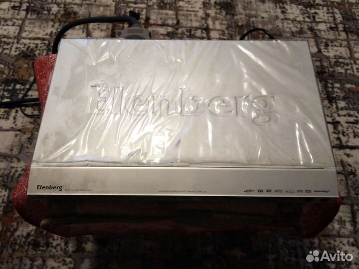 DVD плеер Elenberg