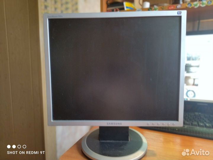 Монитор samsung syncmaster 940n