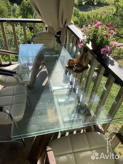 Стол стеклянный