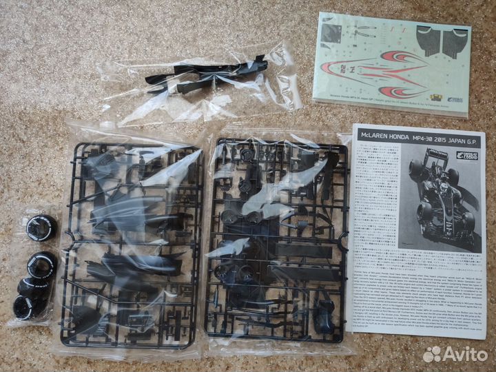 Сборная модель Ebbro McLaren Honda Mp4-30 1/20