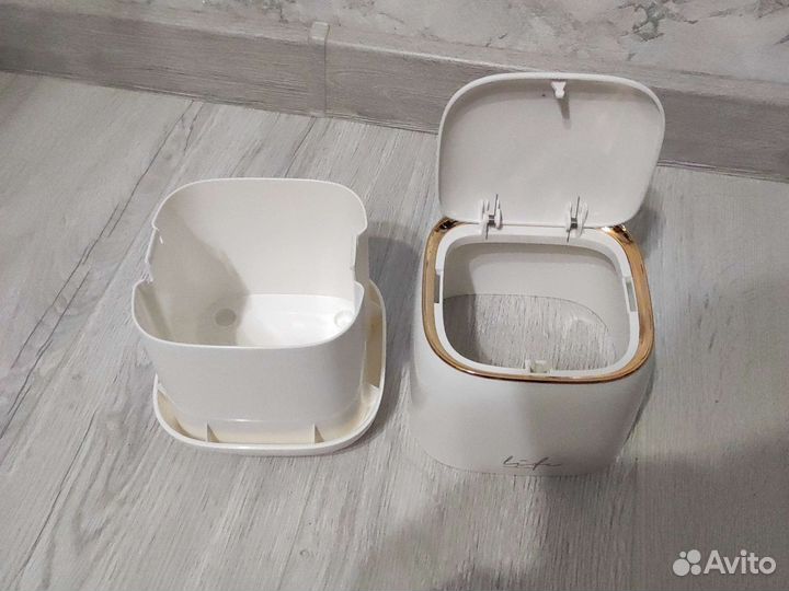 Настольная урна, мусорка