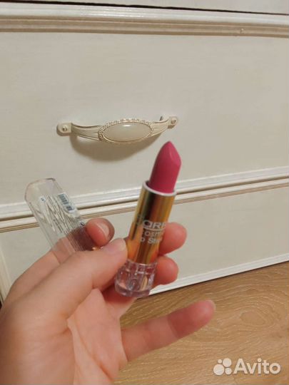 Помада новая