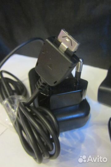 Блок питания,зарядное устр-во для телефона