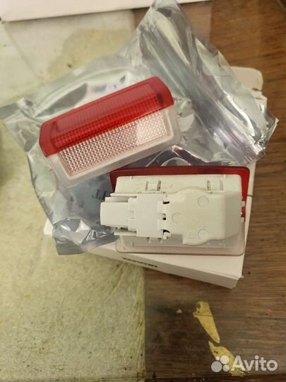 Плафон освещения дверей mercedes