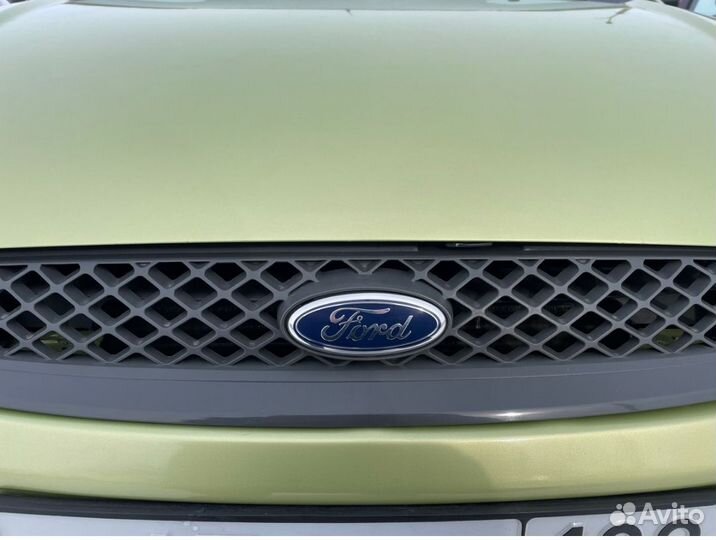 Эмблема Ford Fiesta Mk5 2002-2008