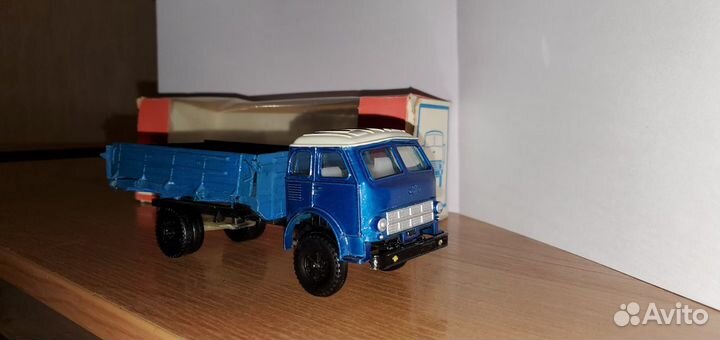 Модели автомобилей 1:43