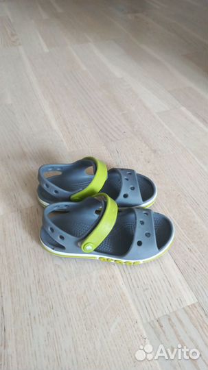 Сандали crocs c 9