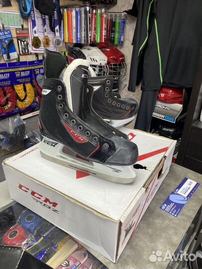 Магазин хоккей новые Коньки CCM RBZ 40, размер 39