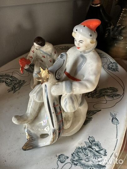 Емеля фигурка фарфоровая лфз СССР