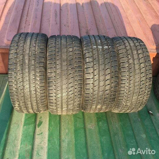 Kumho I'Zen KW27 245/45 R17