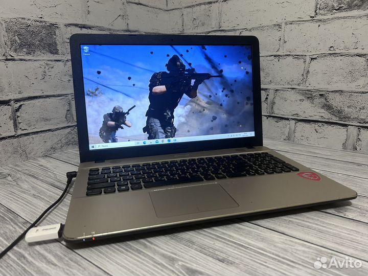 Мощный ноутбук Asus