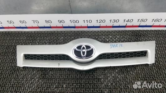 Решетка радиатора toyota corolla verso 2 (9BR17QF0