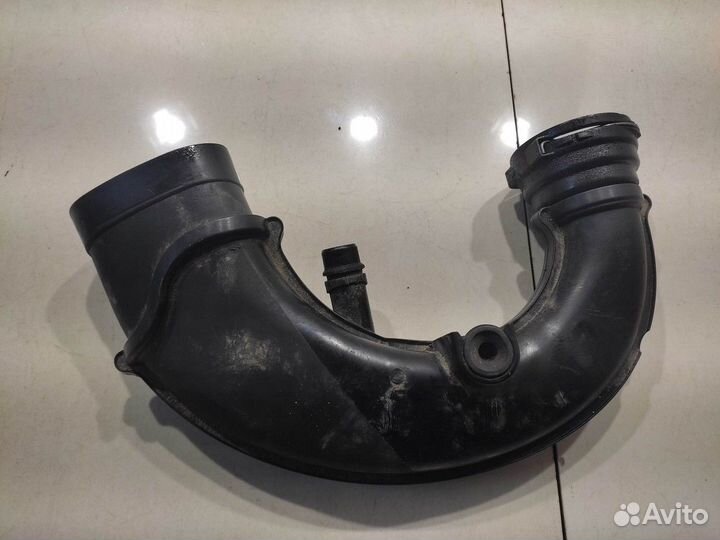 Патрубок воздушного фильтра (BMW 7 G11/G12)