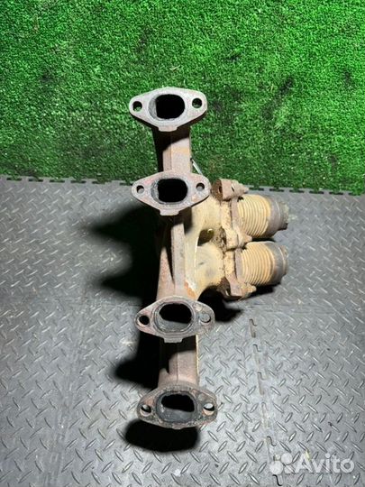 Коллектор выпускной Audi A3 1998