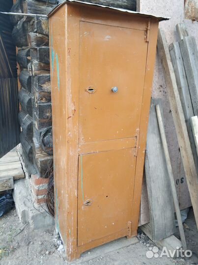 Шкаф сэйф металлический