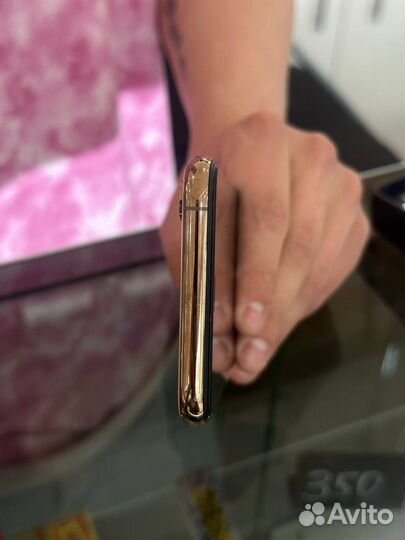 iPhone Xs, 64 ГБ