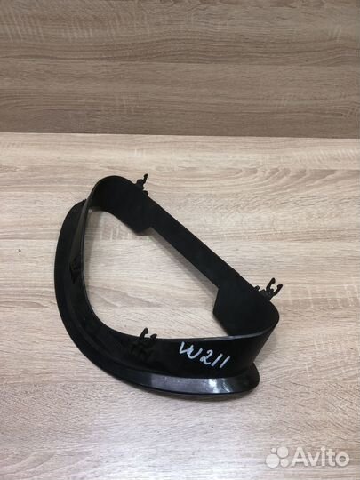 Накладка панели приборов Mercedes E-Class W211