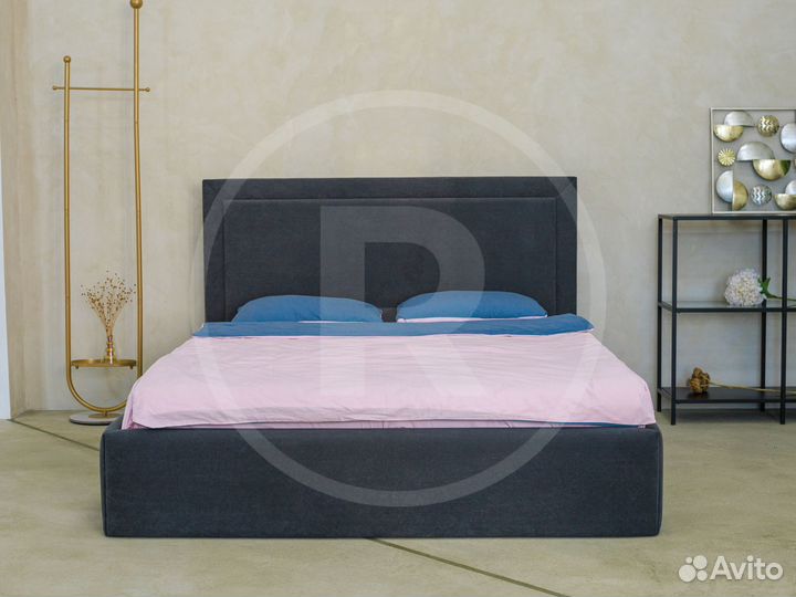Кровать двухспальная