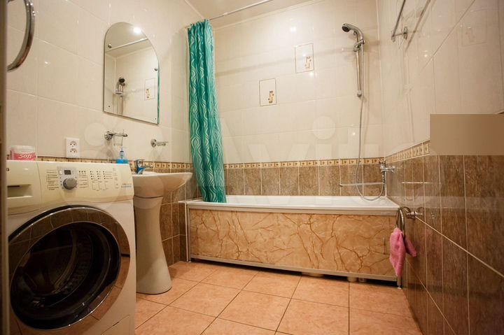 2-к. квартира, 73 м², 8/9 эт.