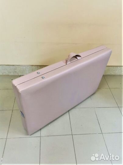 Кушетка для наращивания ресниц