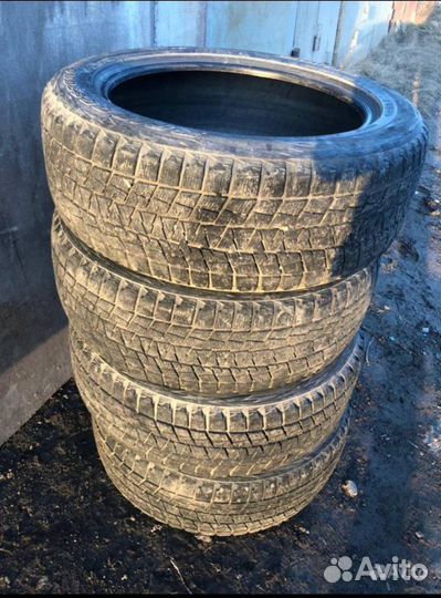 Bridgestone Blizzak DM-V1 235/55 R19