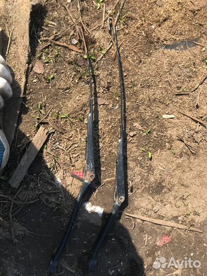 Поводок стеклоочистителя Nissan Primera P11 Дорест