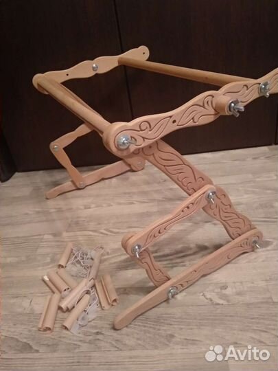 Станок для вышивки диванный